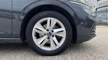 Volkswagen Golf 1.5 eTSI 150 Life 5dr DSG