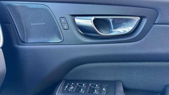 Volvo XC60 2.0 T6 Recharge PHEV R DESIGN 5dr AWD Auto
