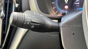 Volvo XC60 2.0 T6 Recharge PHEV R DESIGN 5dr AWD Auto