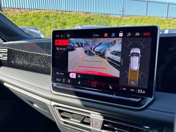 Volkswagen Tiguan 2.0 TDI R-Line 5dr DSG