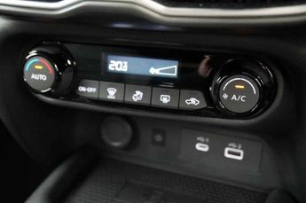 Nissan Juke 1.0 DiG-T N-Connecta 5dr DCT