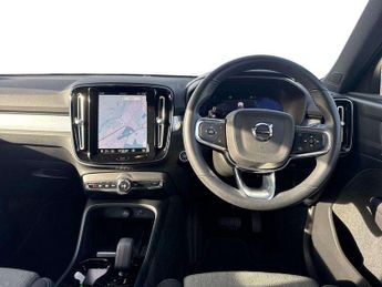 Volvo XC40 2.0 B4P Plus Dark 5dr AWD Auto