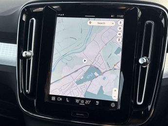 Volvo XC40 2.0 B4P Plus Dark 5dr AWD Auto