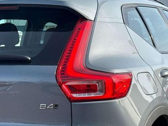 Volvo XC40 2.0 B4P Plus Dark 5dr AWD Auto