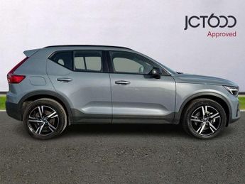 Volvo XC40 2.0 B4P Plus Dark 5dr AWD Auto