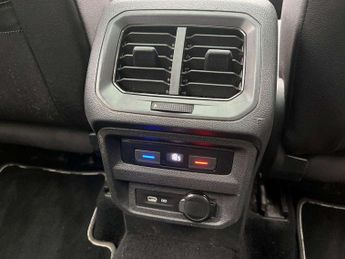 Volkswagen Tiguan Allspace 1.5 TSI EVO R-Line Tech 5dr DSG