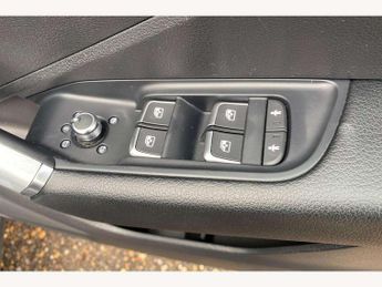 Audi Q2 35 TFSI S Line 5dr S Tronic