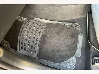 Kia Niro 1.6 GDi 127 Hybrid 2 Nav 5dr DCT