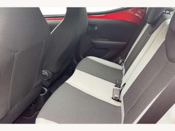 Toyota Aygo 1.0 VVT-i X-Play 5dr x-shift