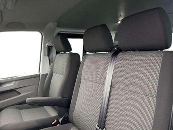 Volkswagen Transporter 2.0 TDI 150 Highline Kombi Van DSG
