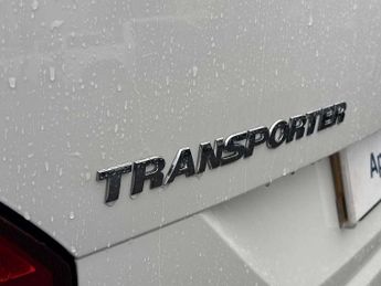 Volkswagen Transporter 2.0 TDI 150 Highline Kombi Van DSG