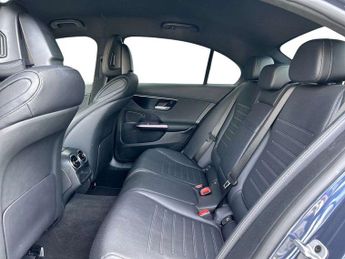 Mercedes-Benz C-Class C200 AMG Line 4dr 9G-Tronic