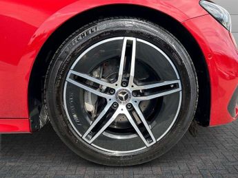 Mercedes-Benz E-Class E220d AMG Line Premium 4dr 9G-Tronic