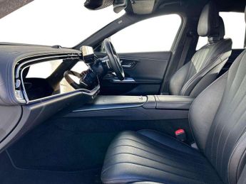 Mercedes-Benz E-Class E220d AMG Line Premium 4dr 9G-Tronic
