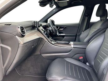 Mercedes-Benz GLC GLC 220d 4Matic AMG Line Premium 5dr 9G-Tronic