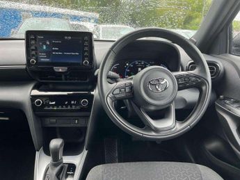 Toyota Yaris Cross 1.5 Hybrid Design 5dr CVT