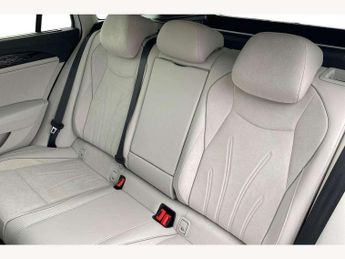 Volkswagen Passat Estate 1.5 TSI eHybrid Elegance 5dr DSG