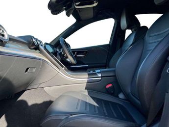 Mercedes-Benz C-Class C200 AMG Line 4dr 9G-Tronic