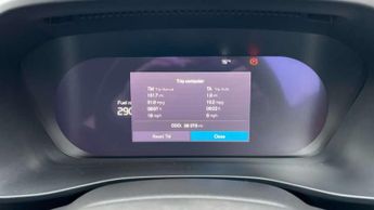 Volvo XC40 2.0 B3P Plus Dark 5dr Auto