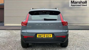Volvo XC40 2.0 B3P Plus Dark 5dr Auto