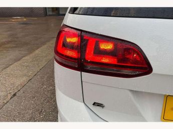 Volkswagen Golf Estate 2.0 TSI R 5dr DSG