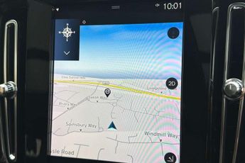 Volvo XC40 2.0 T4 Momentum 5dr AWD Geartronic