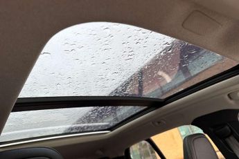 Volvo XC40 2.0 T4 Momentum 5dr AWD Geartronic