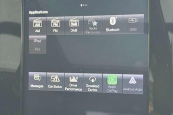 Volvo XC40 2.0 T4 Momentum 5dr AWD Geartronic