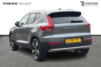 Volvo XC40 2.0 T4 Momentum 5dr AWD Geartronic