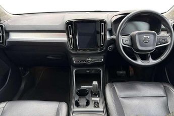 Volvo XC40 2.0 T4 Momentum 5dr AWD Geartronic
