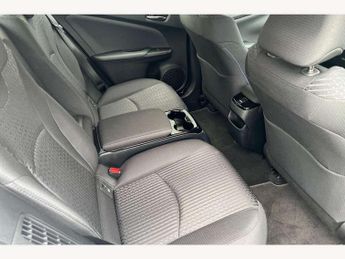 Toyota Prius Plug-In 1.8 VVTi Plug-in Business Edition Plus 5dr CVT