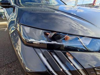 Peugeot 3008 1.2 Hybrid 136 GT 5dr e-DSC6