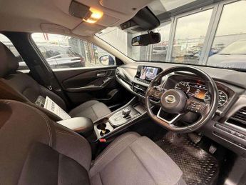 Nissan Qashqai 1.3 DiG-T MH 158 N-Connecta 5dr Xtronic