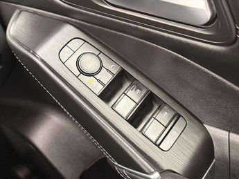 Nissan Qashqai 1.3 DiG-T MH 158 N-Connecta 5dr Xtronic