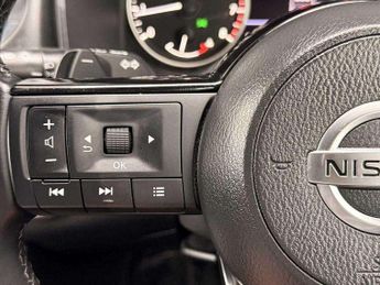 Nissan Qashqai 1.3 DiG-T MH 158 N-Connecta 5dr Xtronic