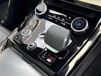 Land Rover Range Rover Sport 3.0 P400 Dynamic SE 5dr Auto