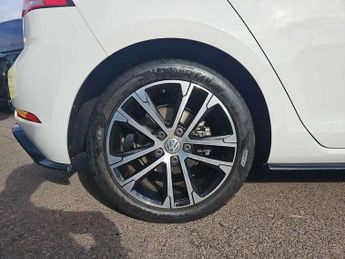 Volkswagen Golf 1.5 TSI EVO 150 R-Line 5dr DSG