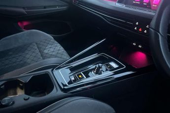 Volkswagen Golf 1.5 eTSI 150 R-Line 5dr DSG