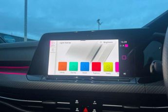 Volkswagen Golf 1.5 eTSI 150 R-Line 5dr DSG