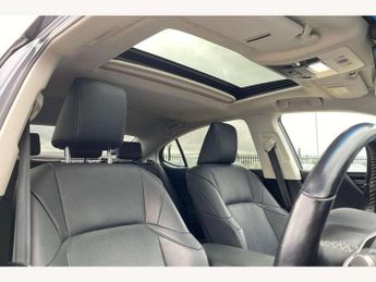 Lexus ES 300h 2.5 4dr CVT