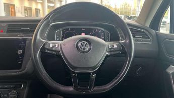 Volkswagen Tiguan Allspace 2.0 TDI 200 4Motion SEL 5dr DSG