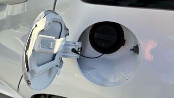 Toyota Yaris 1.5 Hybrid Icon 5dr CVT