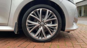 Toyota Yaris 1.5 Hybrid Excel 5dr CVT