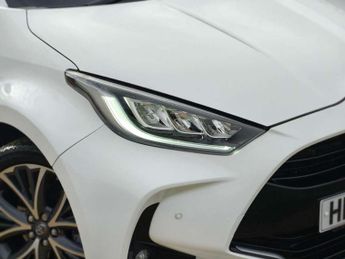 Toyota Yaris 1.5 Hybrid Excel 5dr CVT