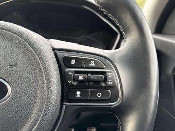 Kia Niro 1.6 GDi Hybrid 4 5dr DCT