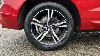 Volvo XC60 2.0 B4D R DESIGN 5dr AWD Geartronic