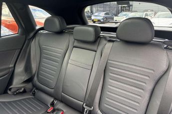 Mercedes-Benz GLC GLC 300 4Matic AMG Line Premium Plus 5dr 9G-Tronic