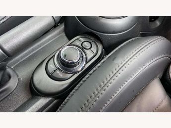 MINI Hatchback 5dr 1.5 Cooper Exclusive 5dr Auto
