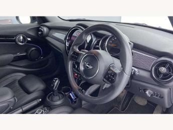 MINI Hatchback 5dr 1.5 Cooper Exclusive 5dr Auto