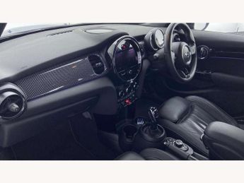 MINI Hatchback 5dr 1.5 Cooper Exclusive 5dr Auto